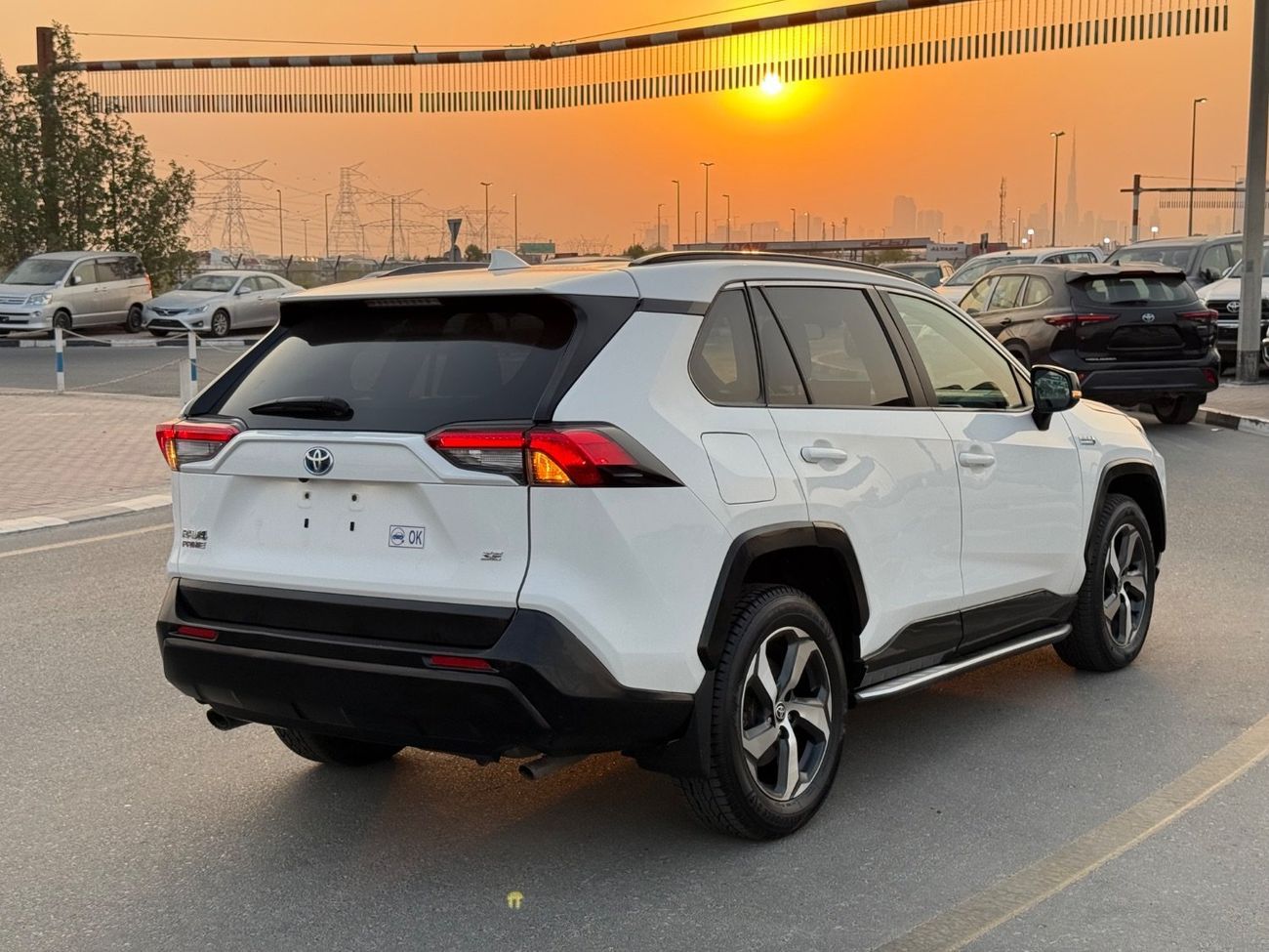 تويوتا راف ٤ VXR HEV 2.5L (219 HP) AWD