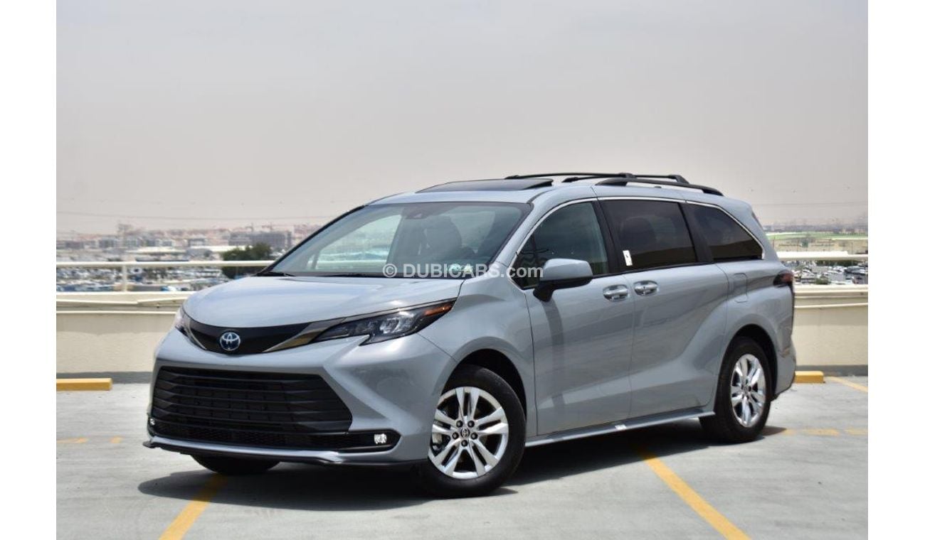 Toyota Sienna XLE  Woodland Edition Hybrid 2.5l Awd 8-seater Automatic