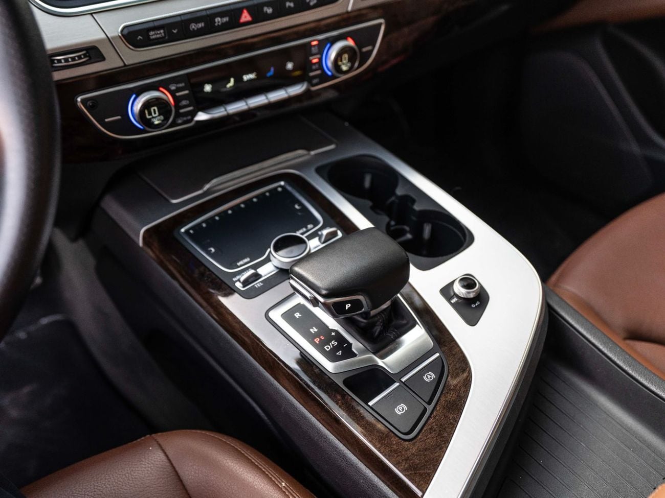 أودي Q7 55 TFSI
