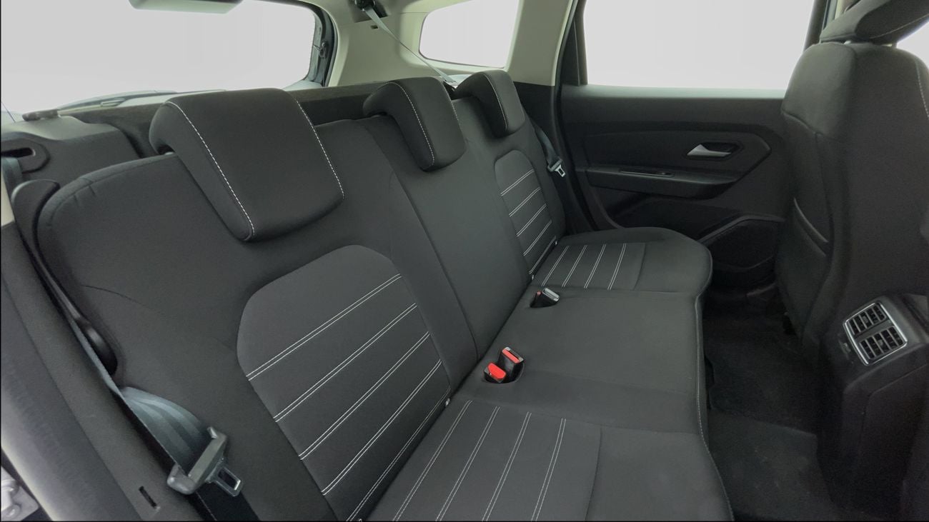 رينو داستر 2025 SE | AED 668/Month | 0 DP | 30 Day Return | Warranty | Service History