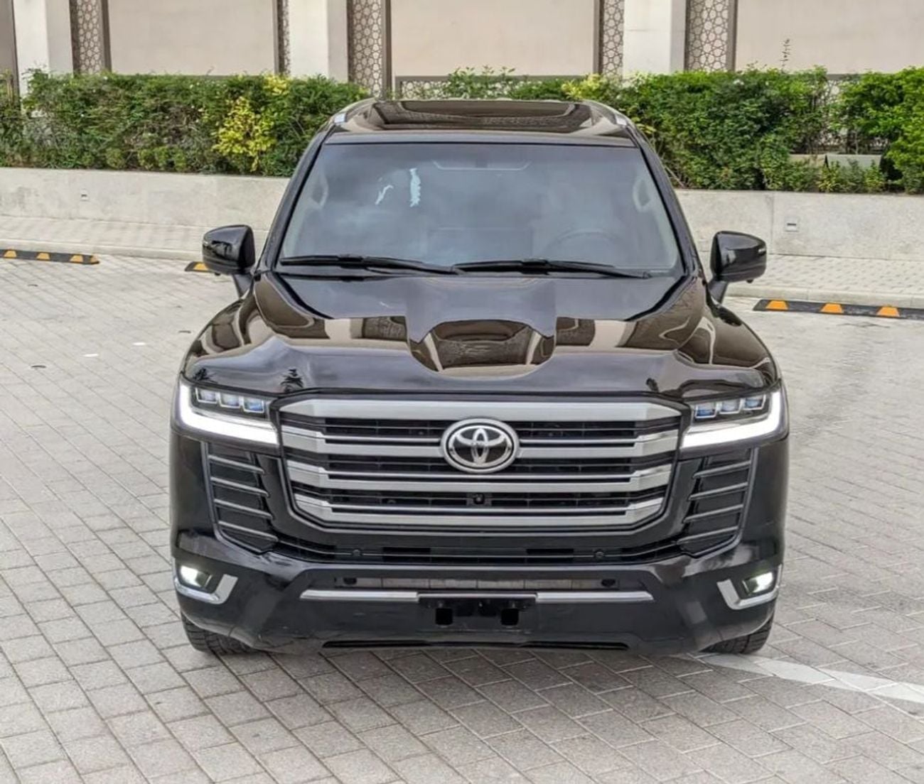 تويوتا لاند كروزر Toyota landcruise 2015Model Modified 2024Model GXR 4.0L Engine Colour Black Transmission Automatic I