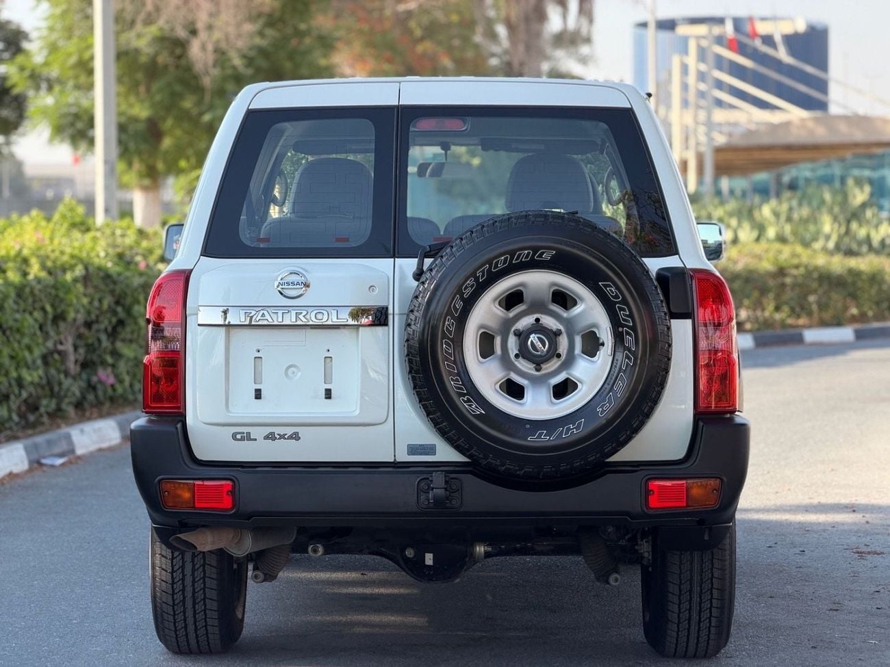 Nissan Patrol HT SAFARI