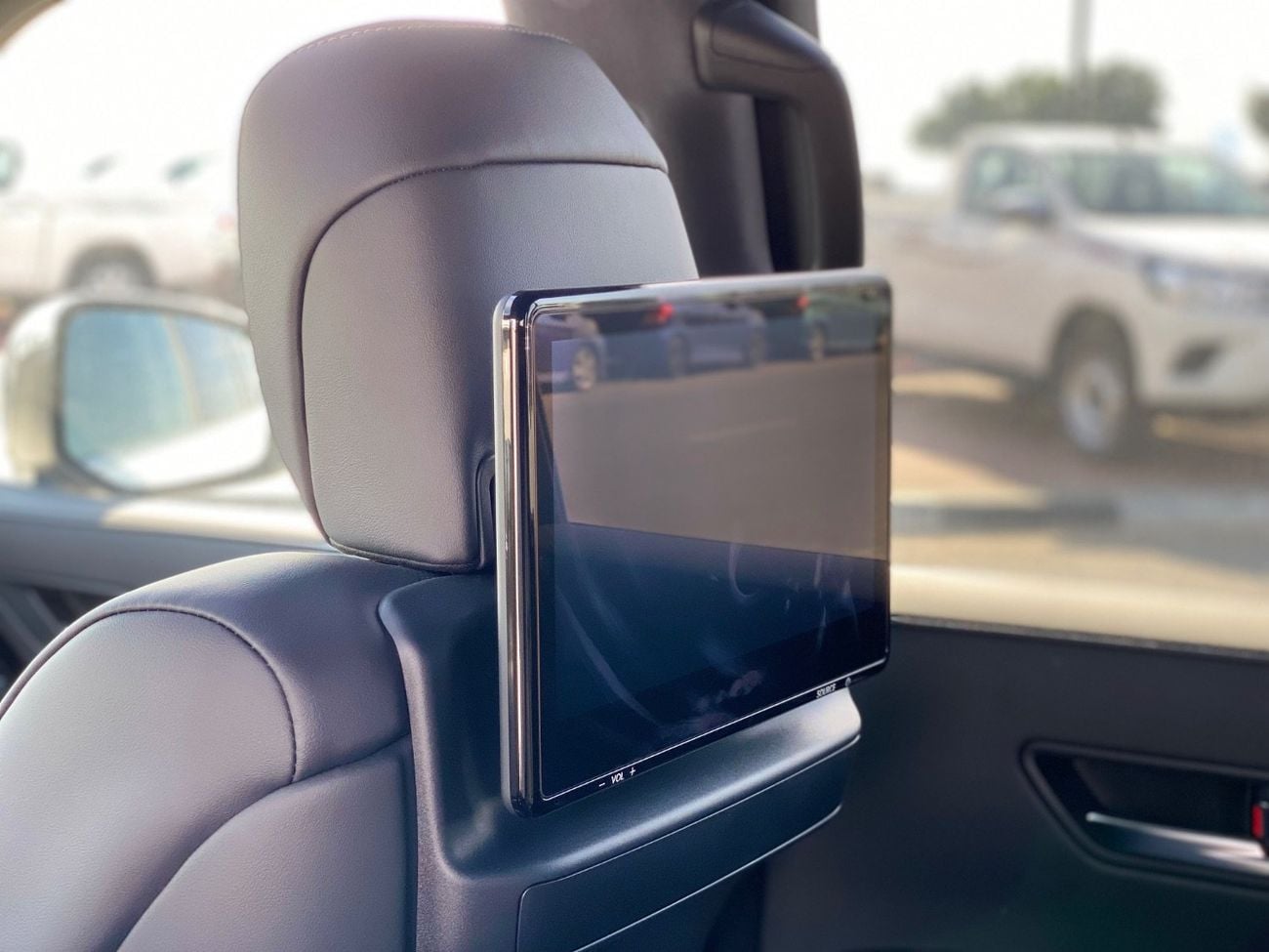 تويوتا لاند كروزر VX 3.5L