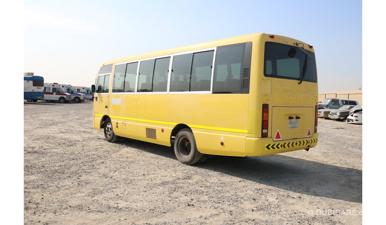 نيسان سيفيليان DIESEL 26 SEATER BUS