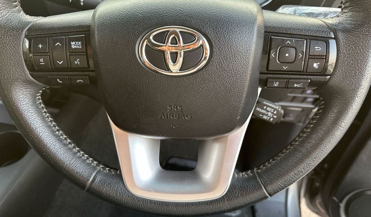 تويوتا هيلوكس RHD 2.8 DIESEL