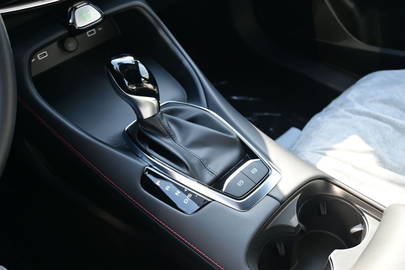 MG 5 MG MG5 1.5L CVT Petrol, FWD Model 2025 Color White