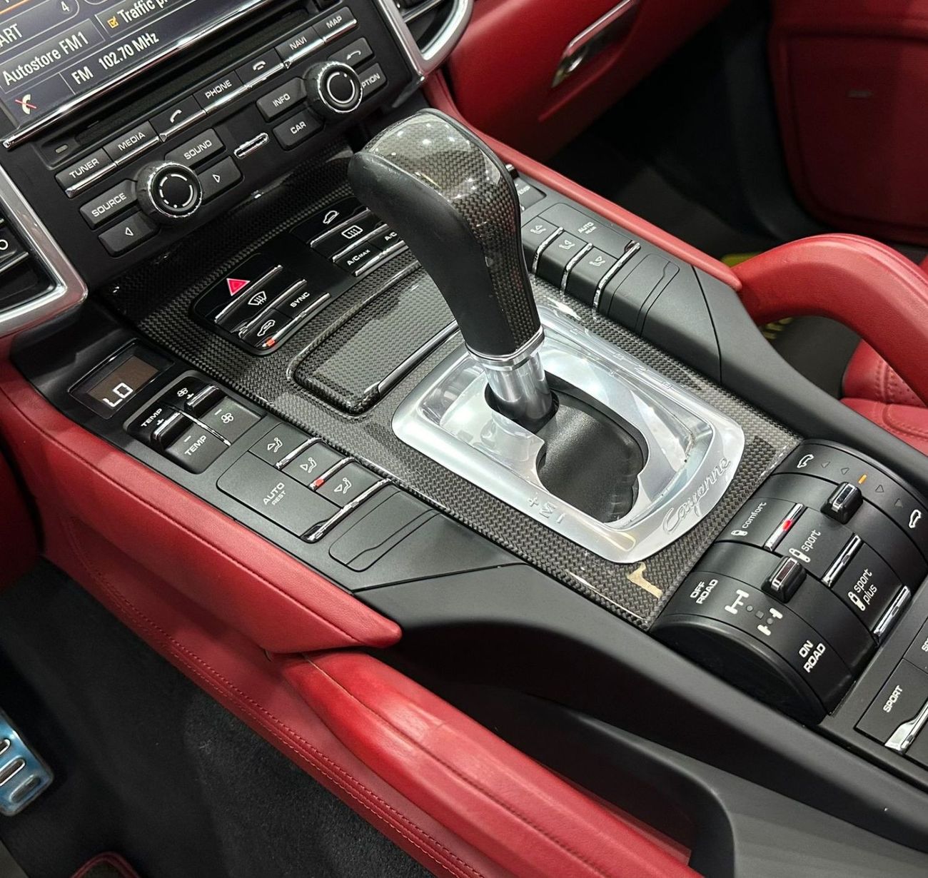 Porsche Cayenne 2016 Porsche Cayenne GTS, Full Service History, Carbon Fiber Package, Excellent Condition, GCC