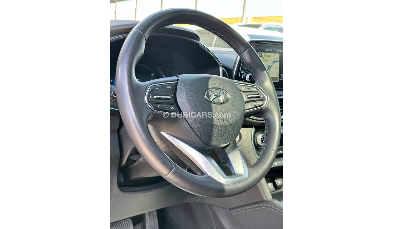 هيونداي سانتا في