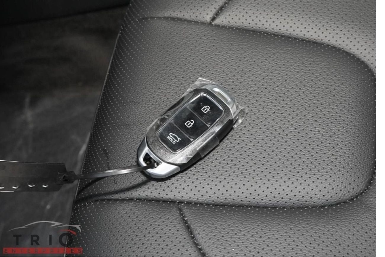 Hyundai Elantra HYUNDAI ELANTRA ELITE - 1.5L - PETROL - AT - 2025 MY - CHINESE SPECS