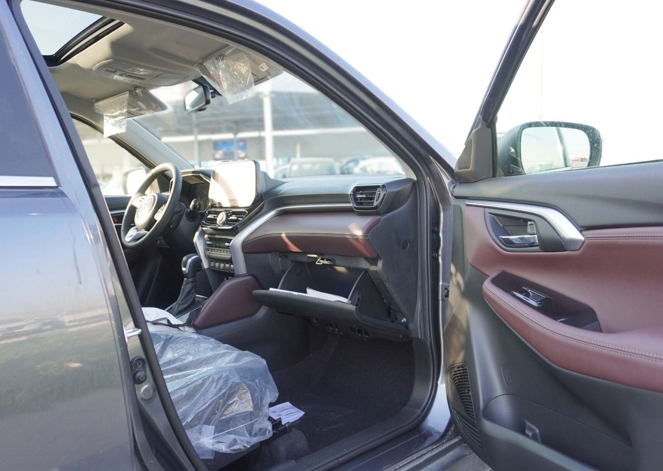 Toyota Urban Cruiser 1.5L PETROL A/T 2026 MODEL (WITH PANORAMIC ROOF, WIRELESS CHARGER, BSM, AND HUD)