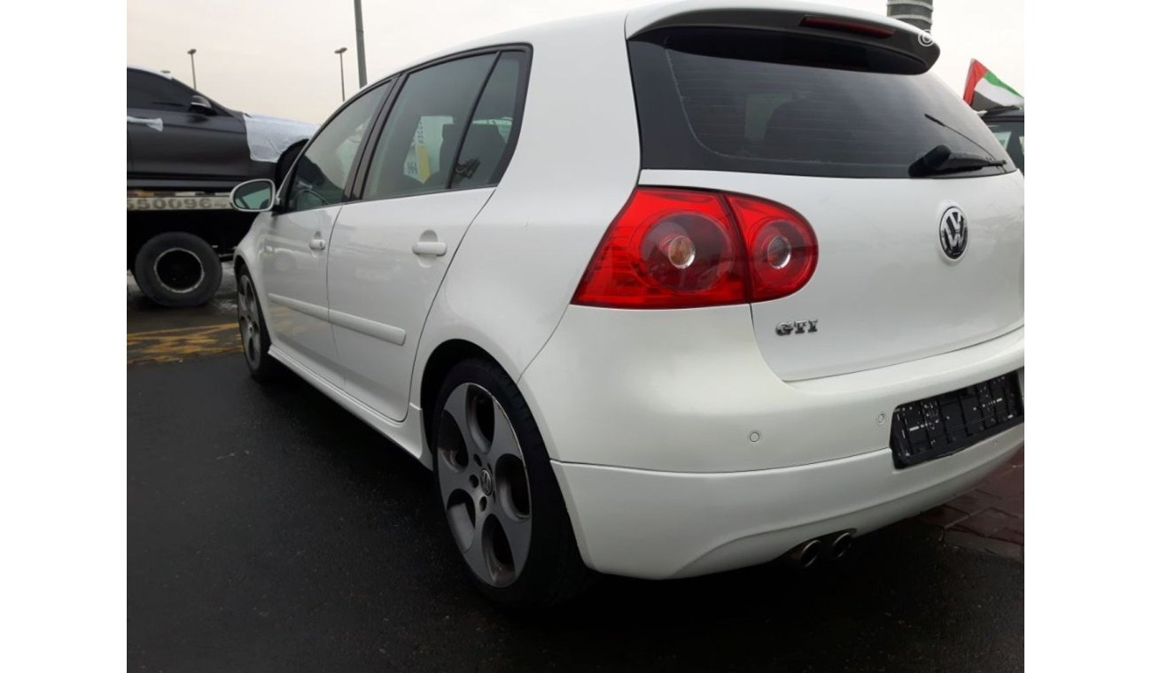 فولكس واجن جولف GOLF GTI