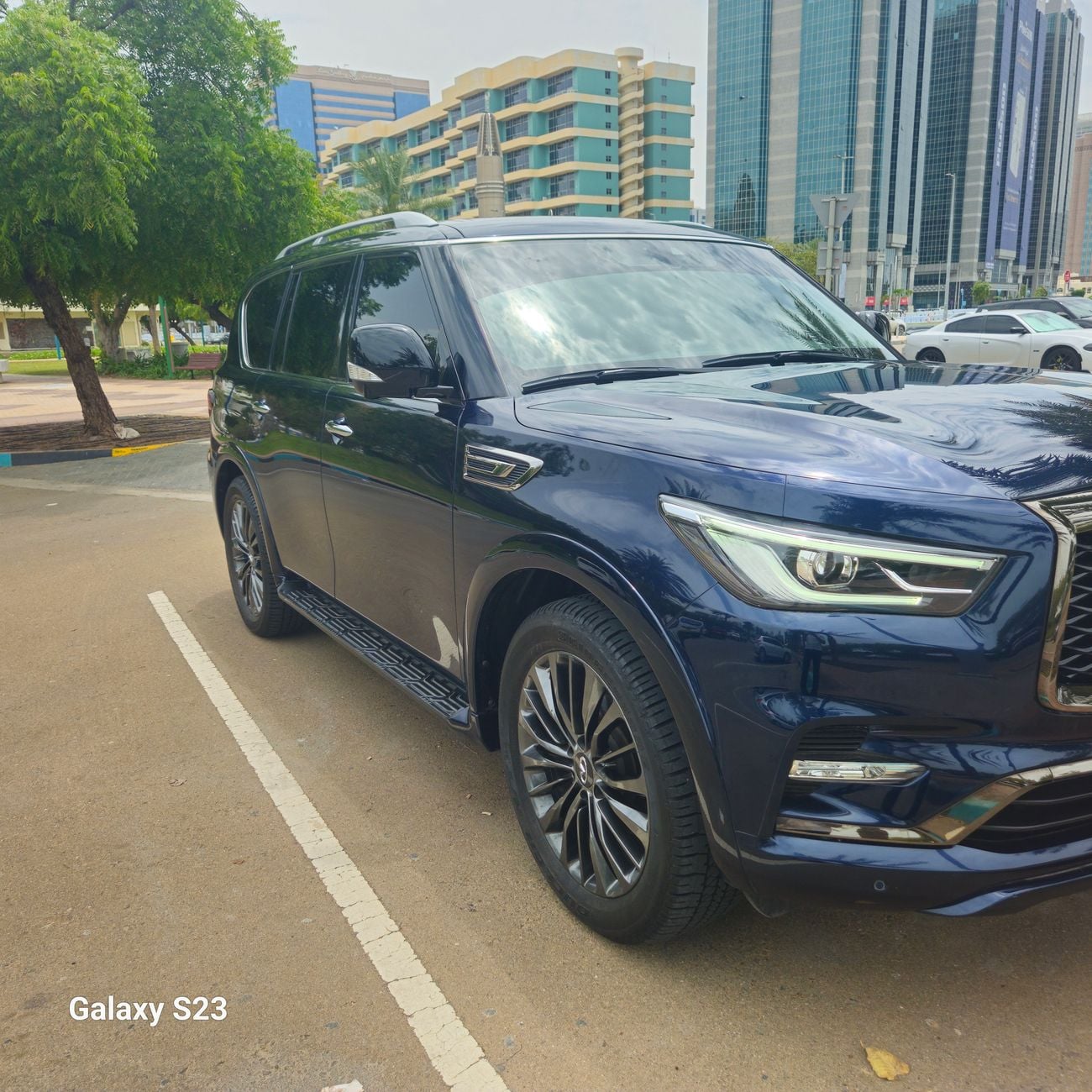 إنفينيتي QX80