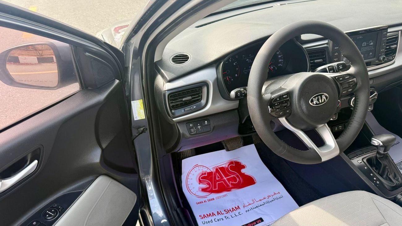 كيا ريو EX 1.4L (107 HP) Sedan