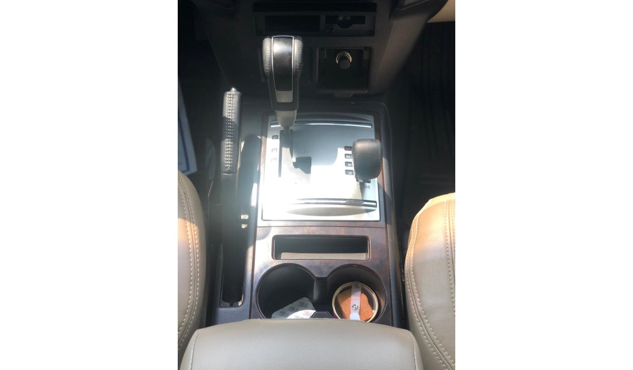 Mitsubishi Pajero 3.5L Petrol, DVD + Rear Camera, Alloy Rims 17'', Leather Seats, Rear Entertainment, LOT-696