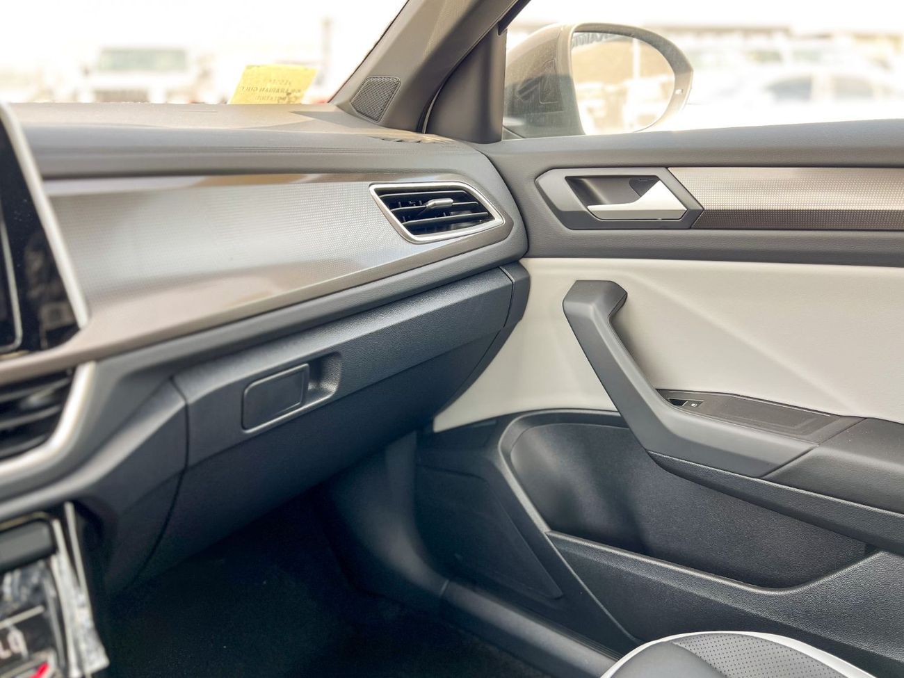 فولكس واجن T ROC EXPORT ONLY - T ROC 1.5L (Black Package) TURBOCHARGED