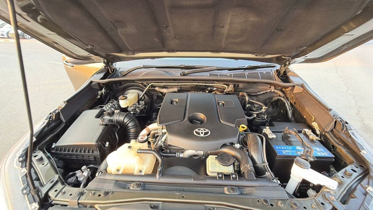 Toyota Hilux MODIFIED TO GR SPORTS  | PUSH START | 2.8L DIESEL ENGINE | 2024 | AUTOMATIC TRANSMISSION | LEATHER S