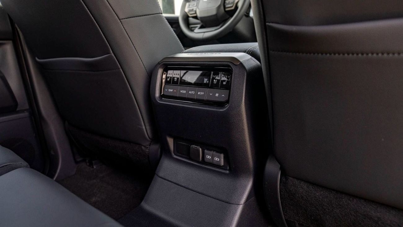 تويوتا برادو TOYOTA PRADO 250 LUXURY  2.8D AT MY2025 – BLACK