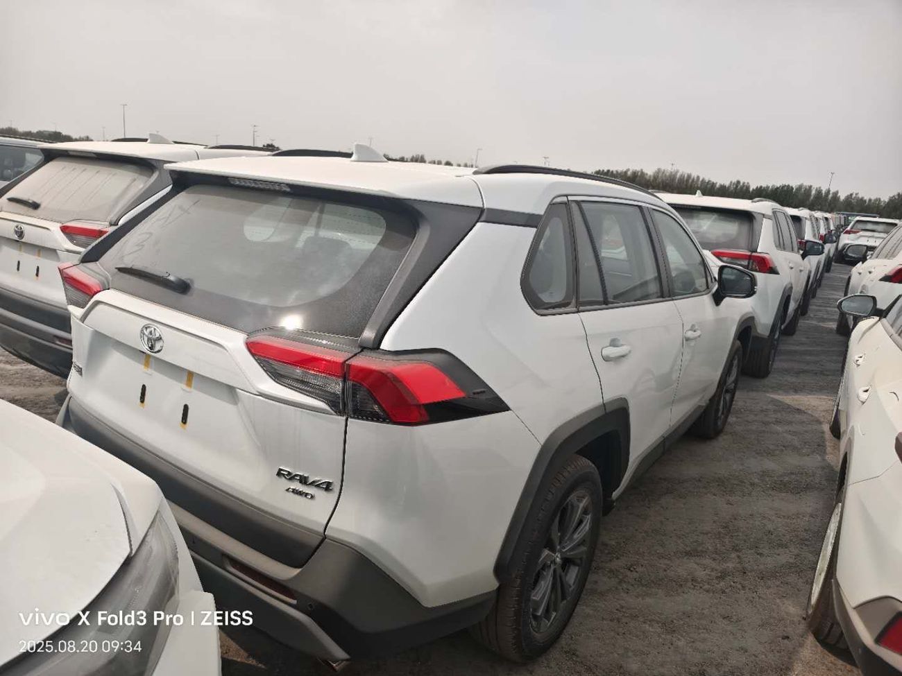 تويوتا راف ٤ 