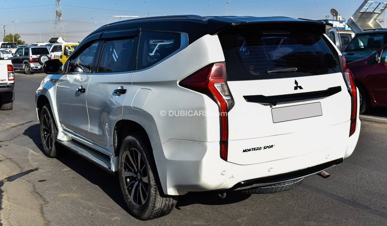 ميتسوبيشي مونتيرو Sport