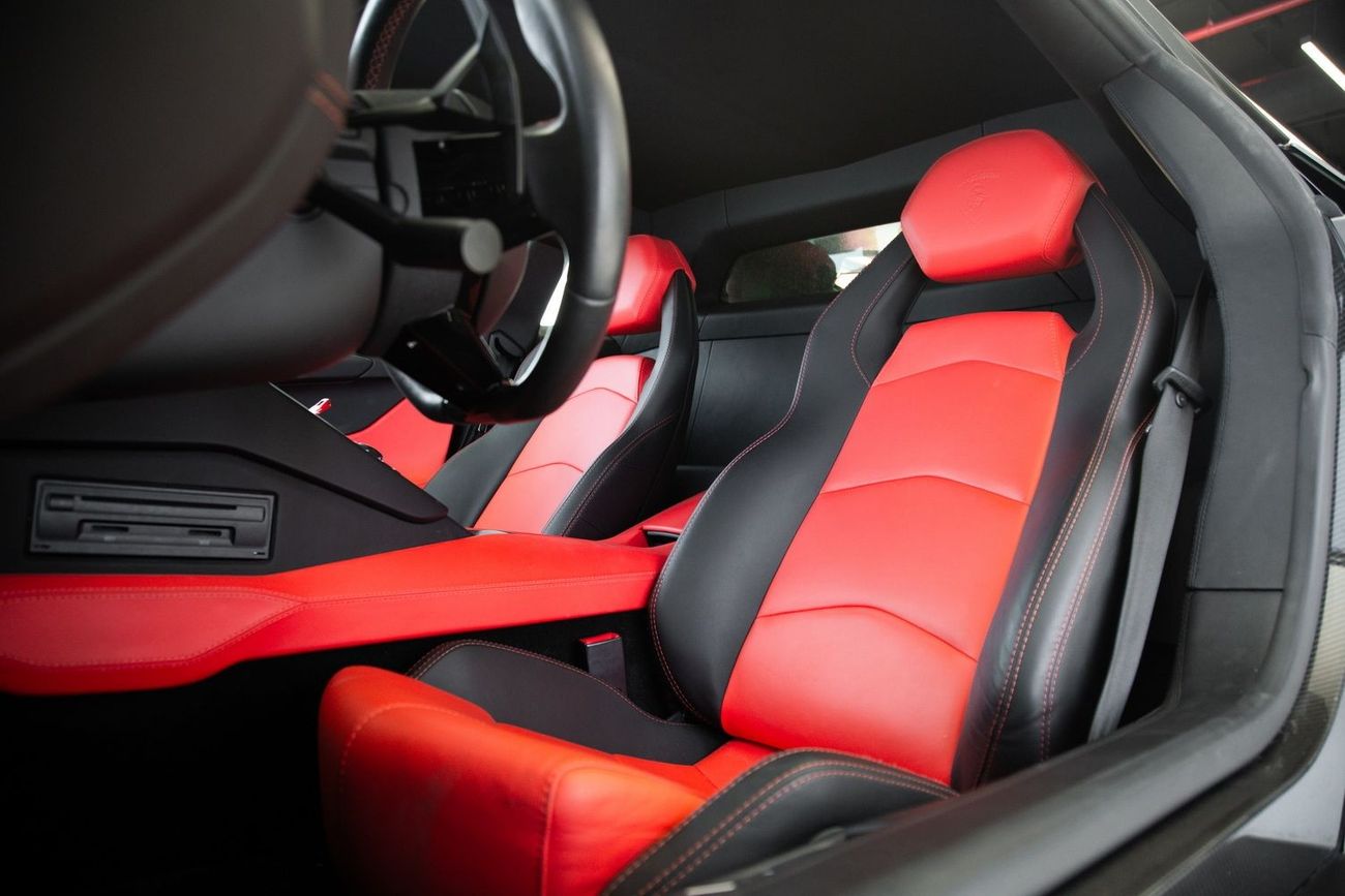 Lamborghini Aventador LP740-4 S