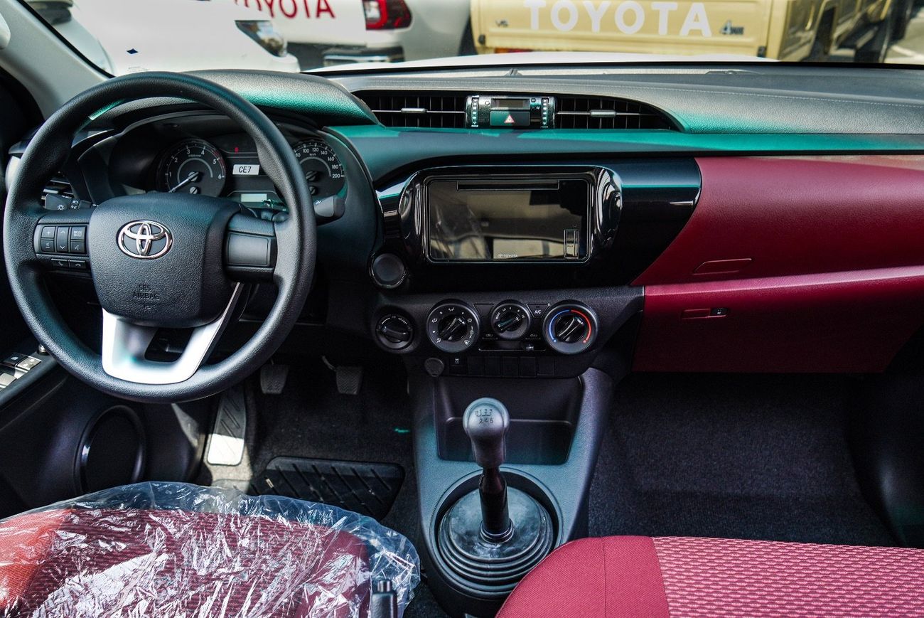 Toyota Hilux Hilux 2.4 Diesel || Gcc || Basic || 2025