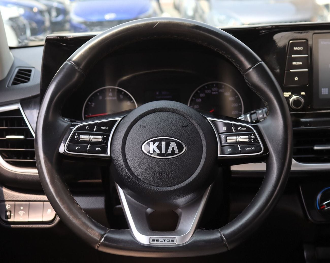 Kia Seltos EX ACCIDENTS FREE - GCC - ORIGINAL PAINT - SUNROOF - PERFECT CONDITION INSIDE OUT - 1600 CC