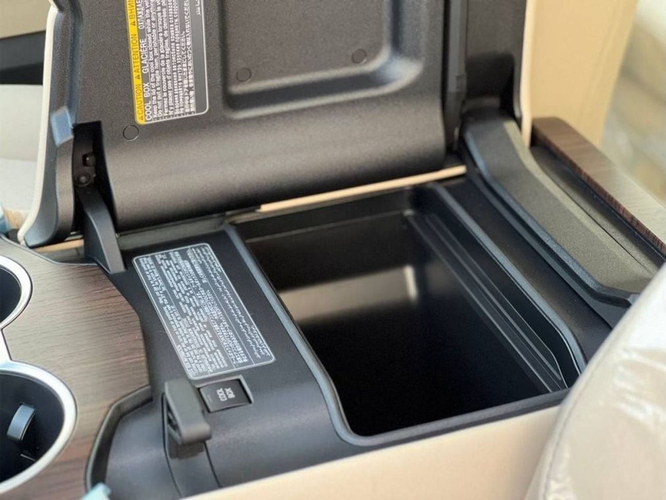 Toyota Land Cruiser VX 3.3L DSL A/T // 2024 // HIGH OPTION WITH 360 CAMERA , PUSH START  // SPECIAL OFFER // BY FORMUAL