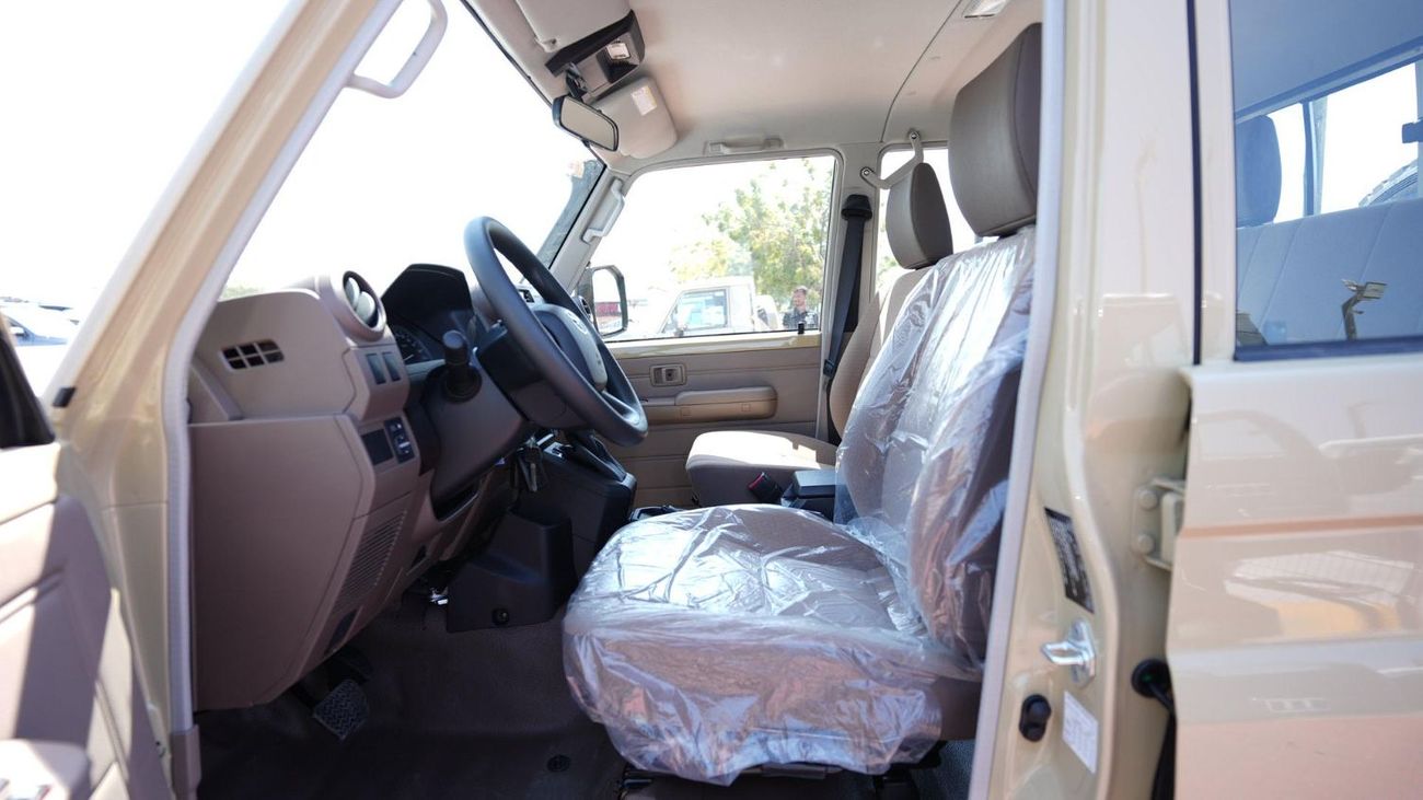 Toyota Land Cruiser Pick Up TOYOTA LC PICKUP DOUBLE CABIN 4.0L V6 AUTOMATIC TRANMISSION MODEL 2025 WITH DIFFLOCK