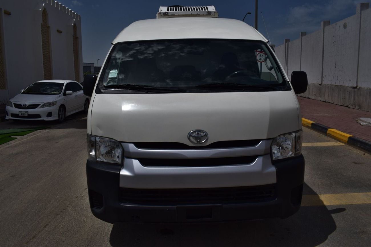 Toyota Hiace GLS -High Roof  Panal Van 2.7L