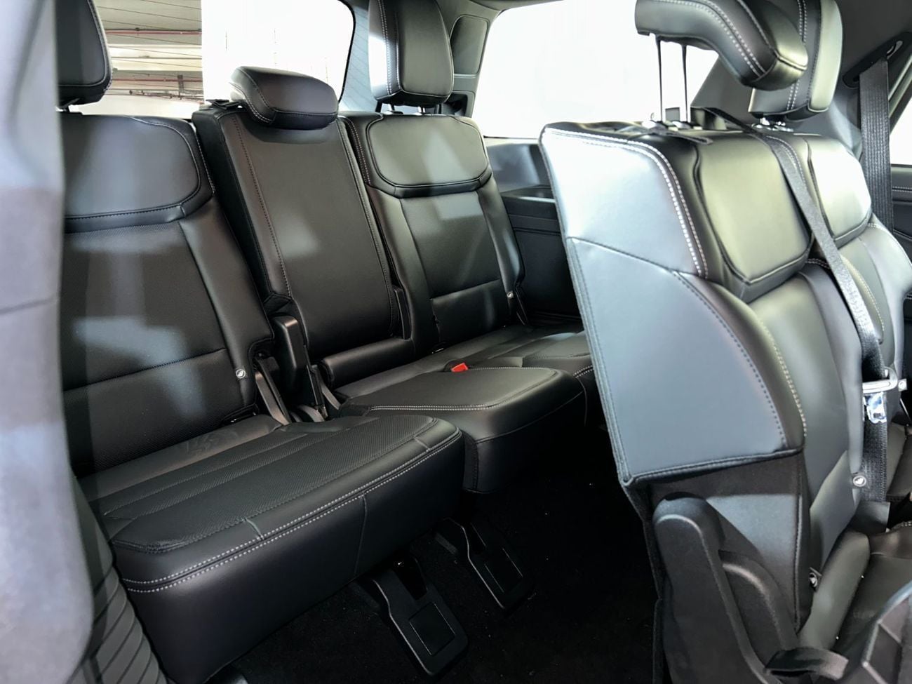 Ford Expedition SP3425 STEALTH /FREE Insurance + Registration/ AL TAYER MOTORS AL QOUZ SHOWROOM