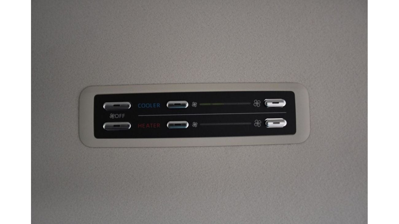 Toyota Hiace 2024 Toyota HiAce 3.5L V6 Petrol Automatic full option