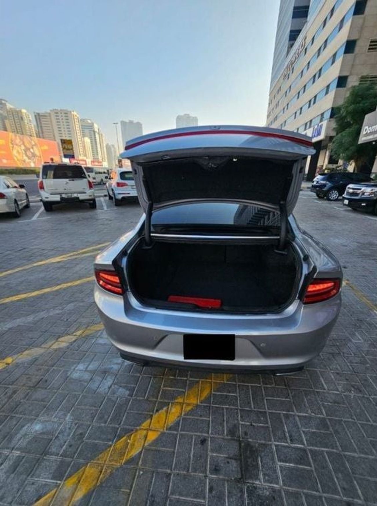 Dodge Charger 3.6L SXT (Base) 3.6L