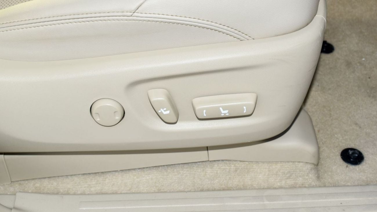 Toyota Prado TXL RHD 2TR 2.7L V4 Petrol engine Automatic Gear 4WD 7 Seats 5 Doors