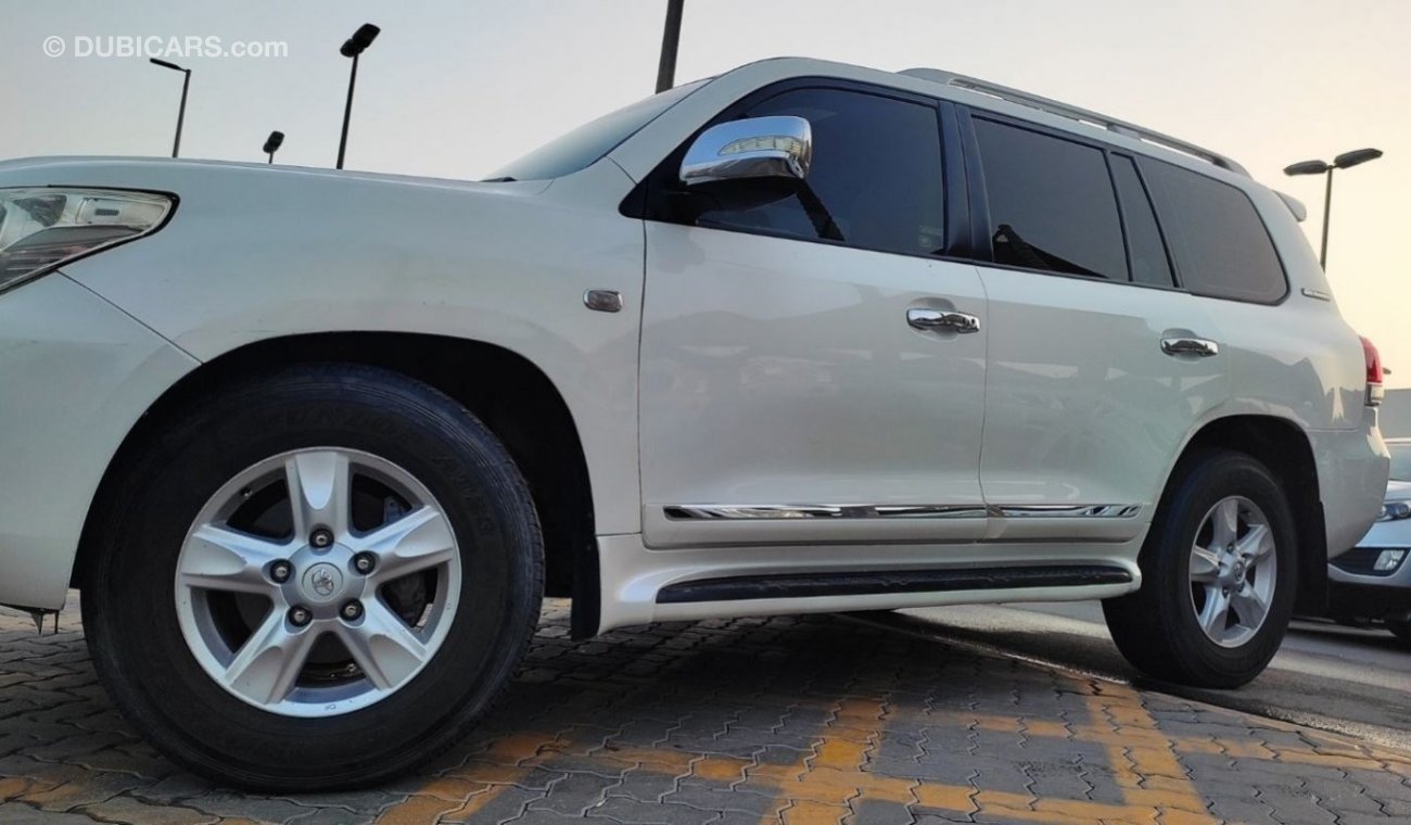 Toyota Land Cruiser VXR FULL OPTION