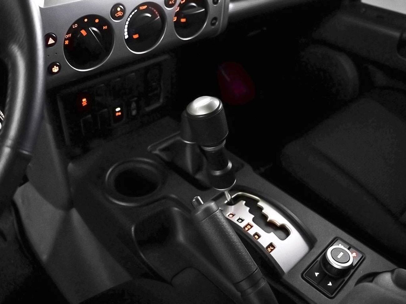 تويوتا إف جي كروزر 2023 Toyota FJ Cruiser / Toyota Warranty