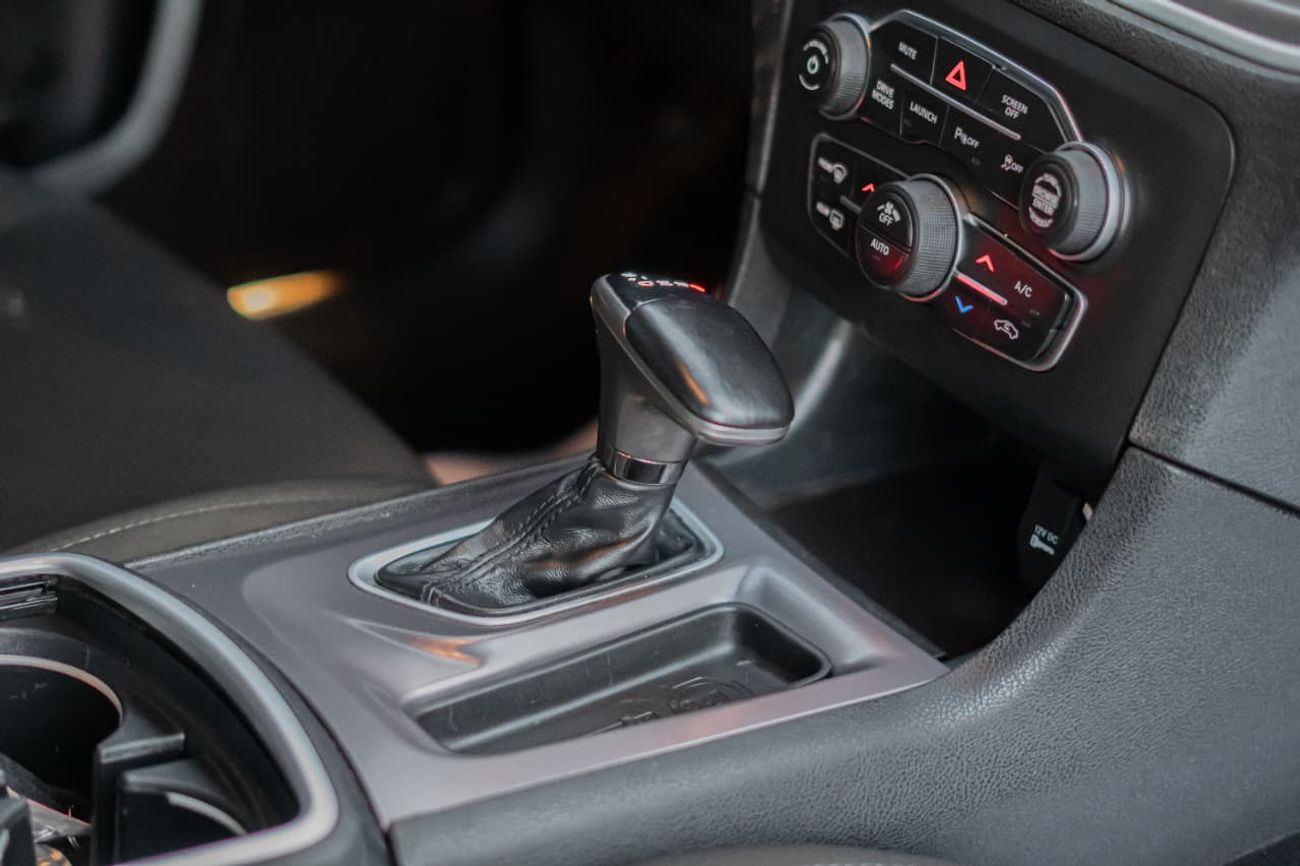 دودج تشارجر R/T Scat Pack 6.4L