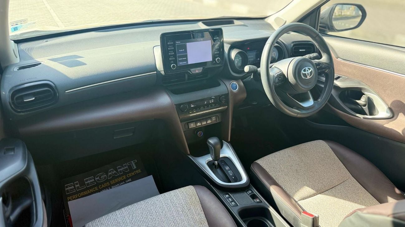 Toyota Yaris Cross HYBRID PETROL 1.5 LITER RIGHT HAND DRIVE