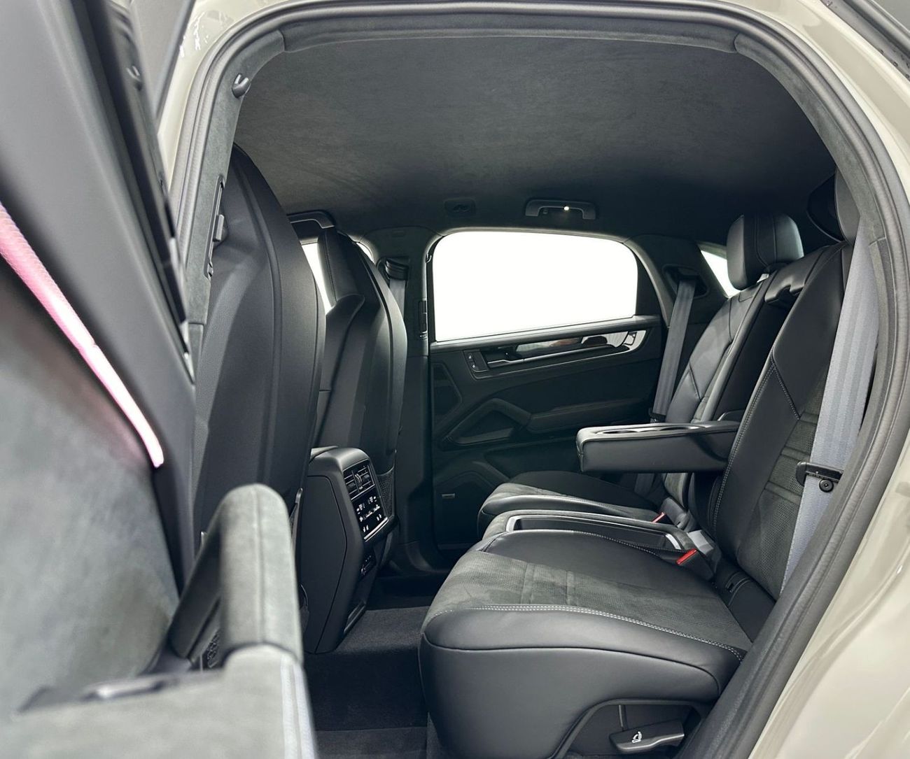 Porsche Cayenne 2024 Porsche Cayenne Turbo GT Coupe, 2026 Porsche Warranty, Full Porsche Service History, GCC