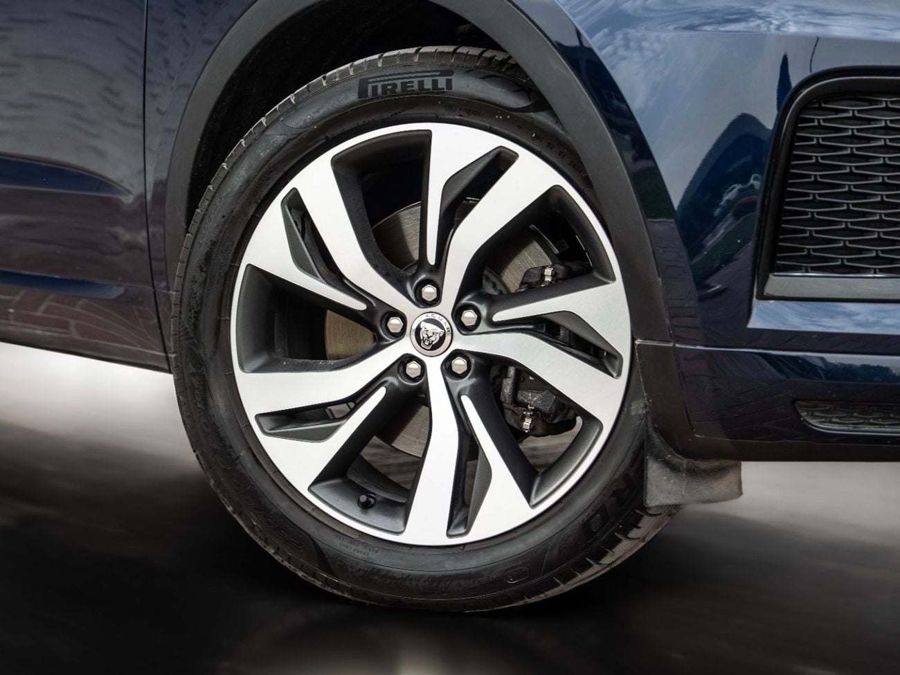 Jaguar E Pace R-Dynamic SE 2.0L