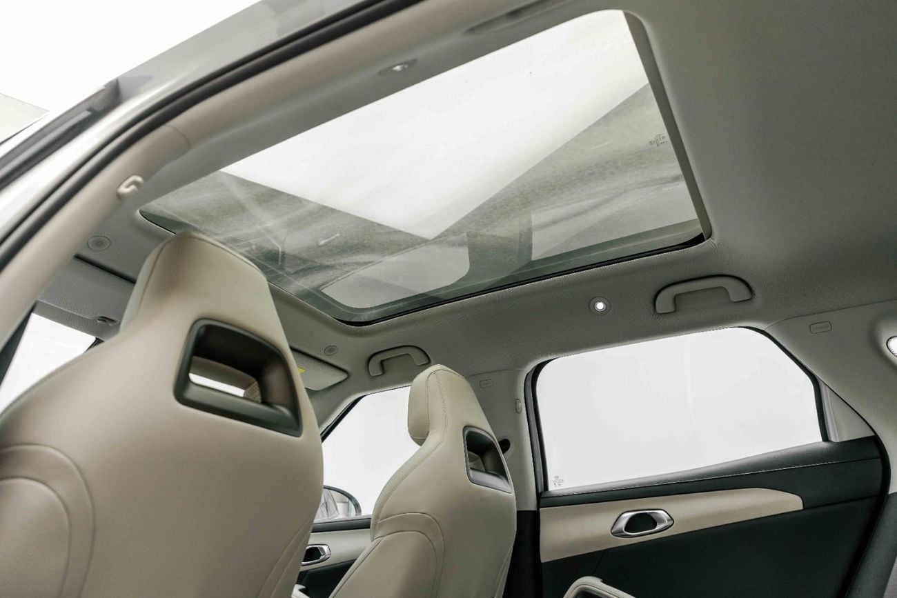 BYD Yuan Up Transcend - White Inside Beige | Export Only