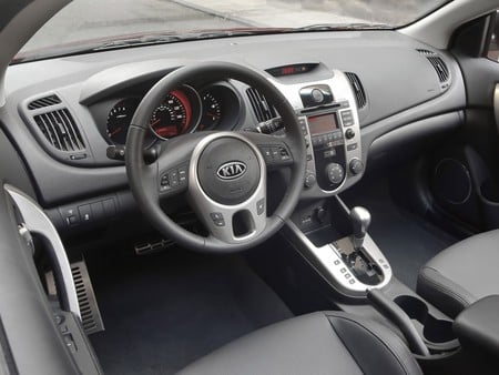 Kia Koup interior - Cockpit