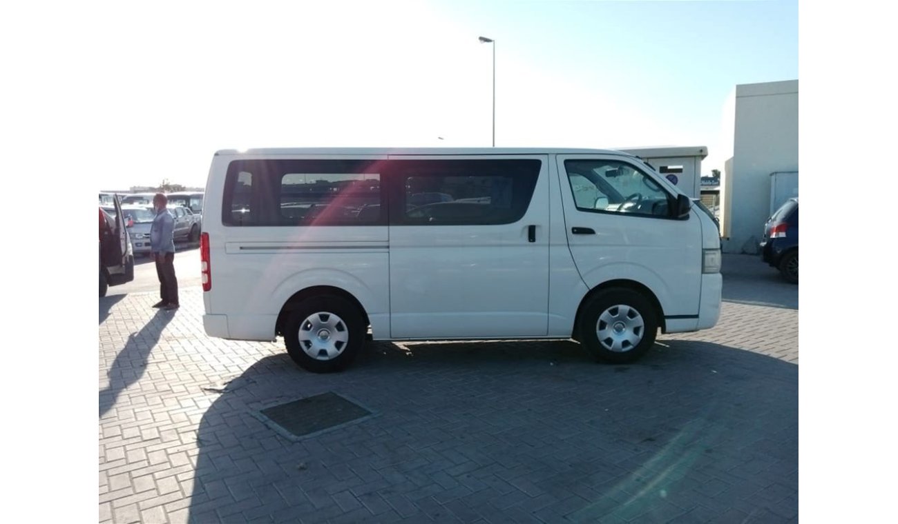 Toyota Hiace TOYOTA HIACE RIGHT HAND DRIVE (PM1022)