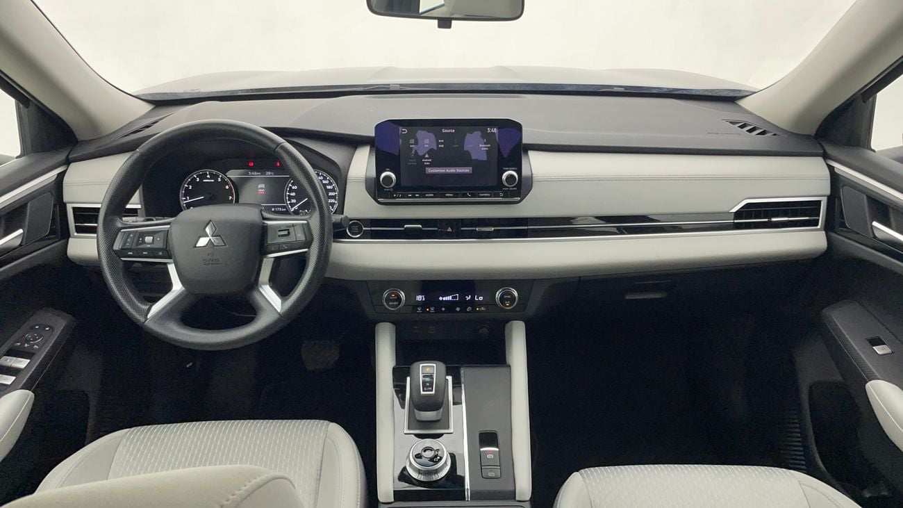 Mitsubishi Outlander 2.5L GLX Mid Line 2023 GLX MID LINE | AED 1049/Month | 0 DP | 30 Day Return | Warranty | Service His