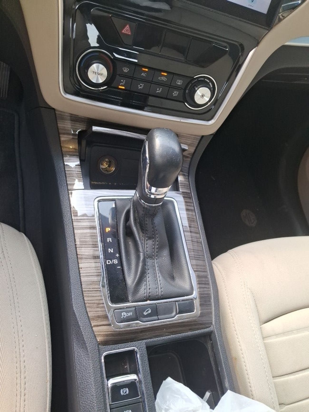 MG RX5 1.5T STD STD 2 | Zero Down Payment | Home Test Drive