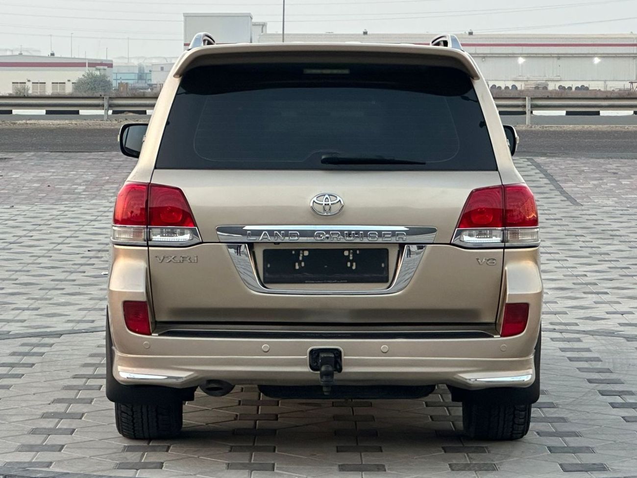 تويوتا لاند كروزر VXRi V8 GCC