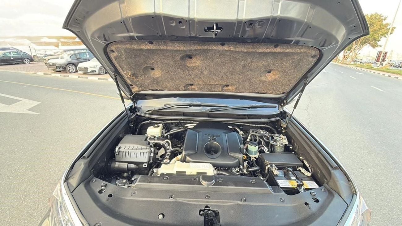Toyota Prado 2022 | 2.8L DIESEL | AUTOMATIC TRANSMISSION | RIGHT-HAND-DRIVE | PUSH START ENGINE | 360 VIEW CAMERA