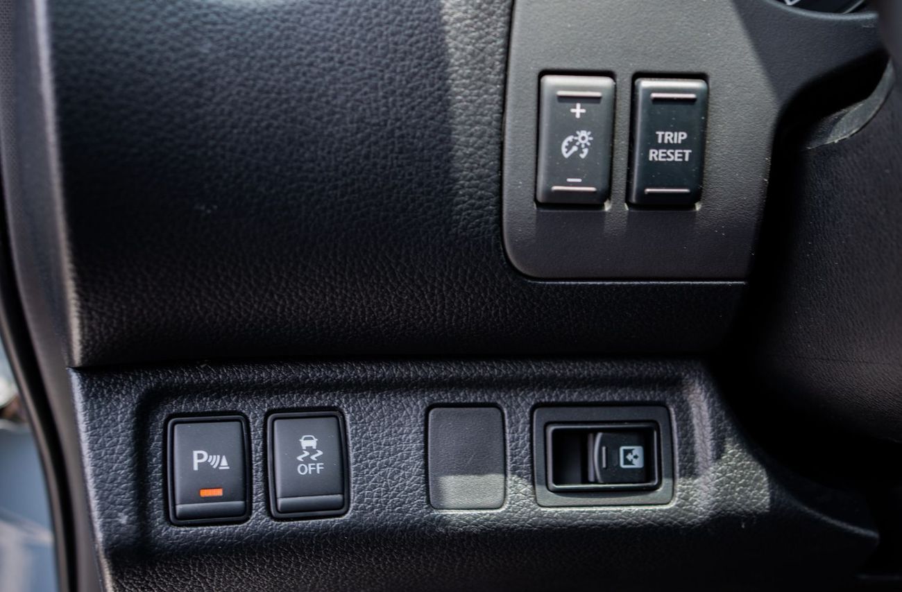 نيسان نافارا 2025 Nissan Navara Pro-4X 2.5L AT Diesel (Gray)