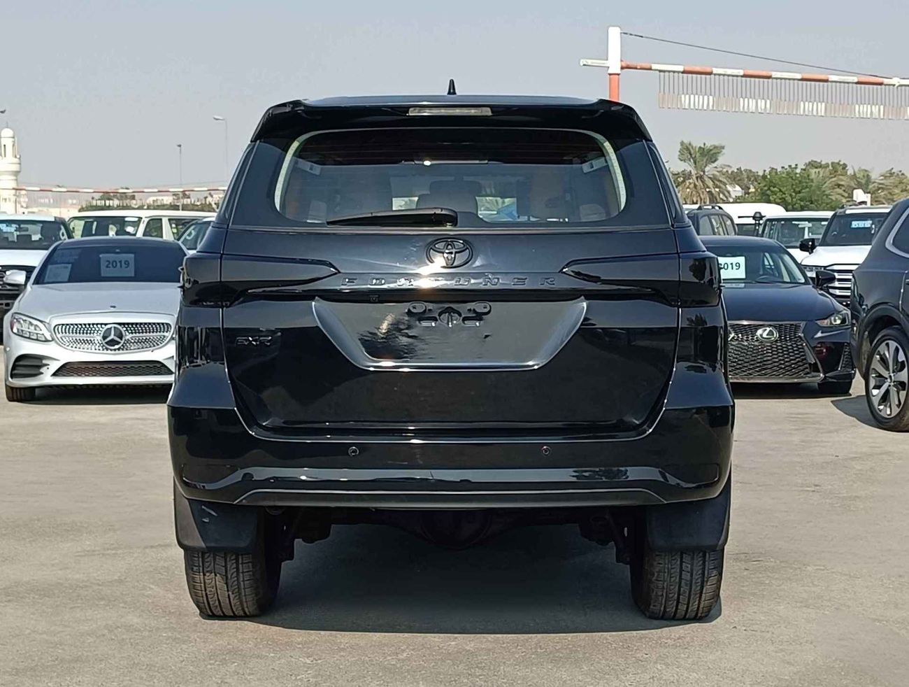 Toyota Fortuner FORTUNER //TRD KIT // BLACK EDITION // V4 (LOT # 84407)