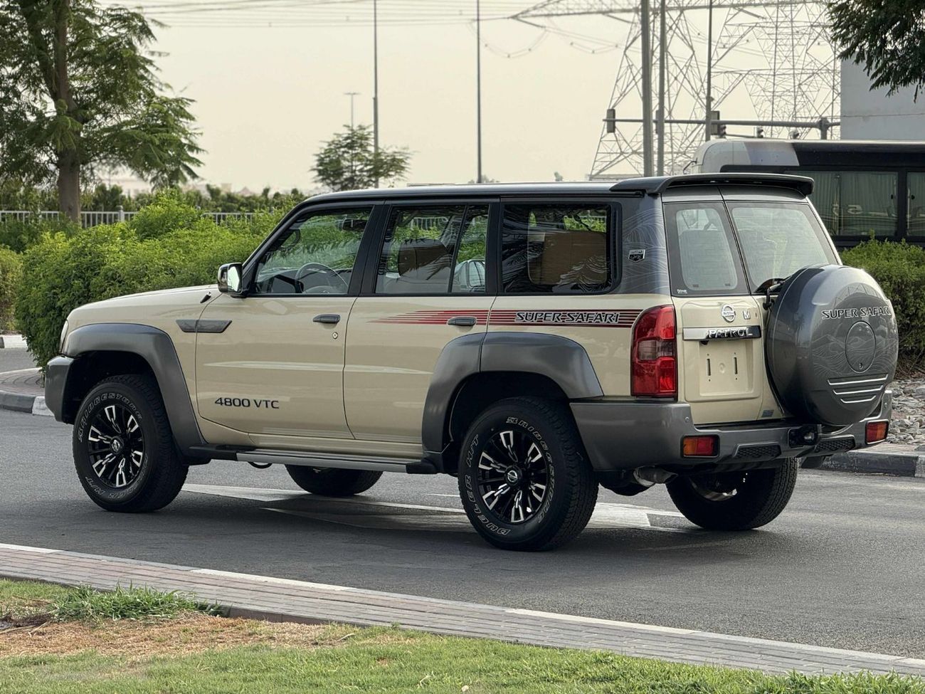Nissan Patrol Super Safari GCC SPEC NEAT AND CLEAN UNDER WARRANTY