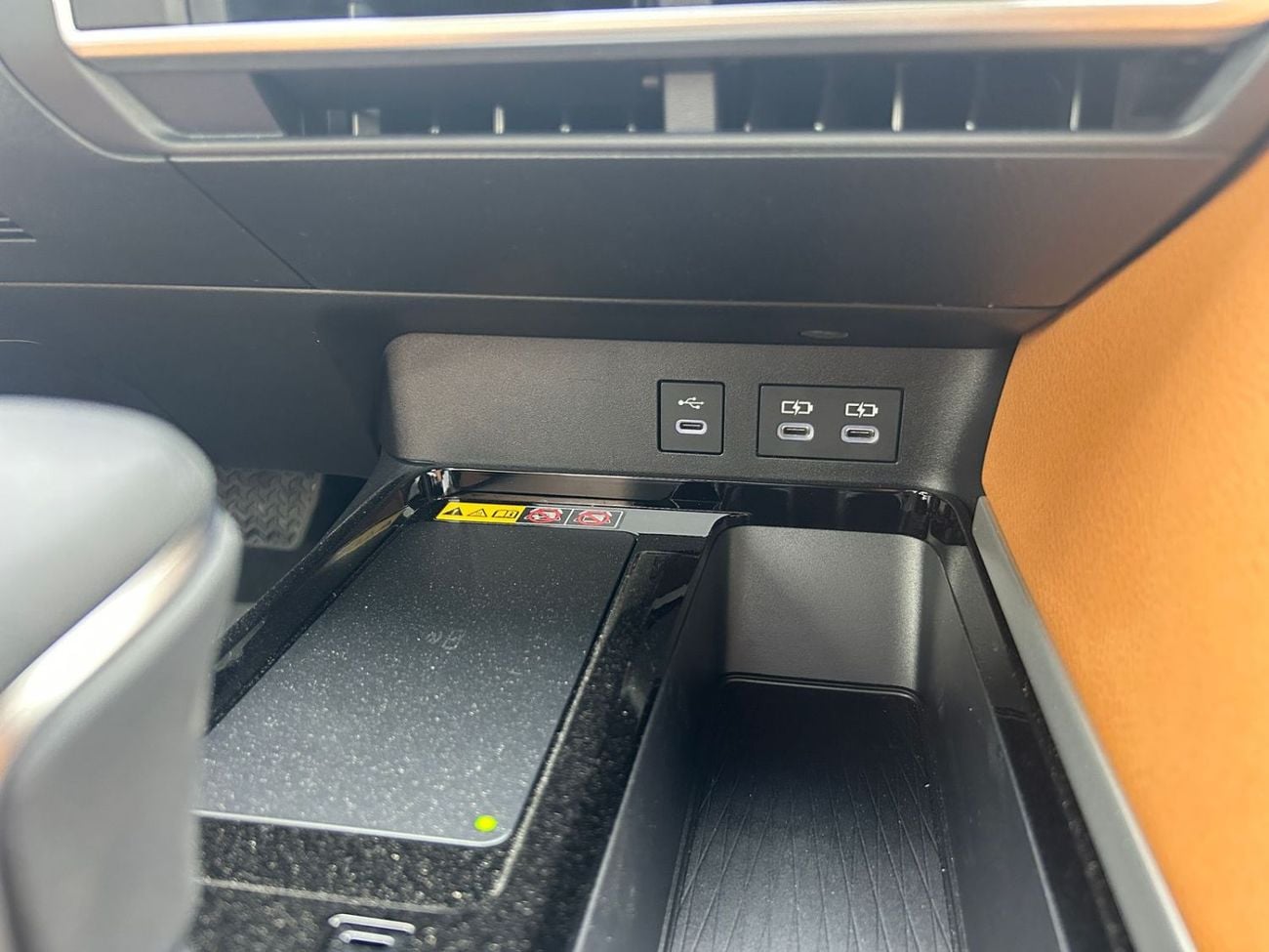 تويوتا كامري 2025 CAMRY GLE 2.5L HYBRID HIGH GCC BRAND NEW 0KM